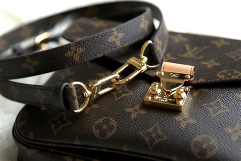 markowe torebki louis vuitton|louis vuitton monogram.